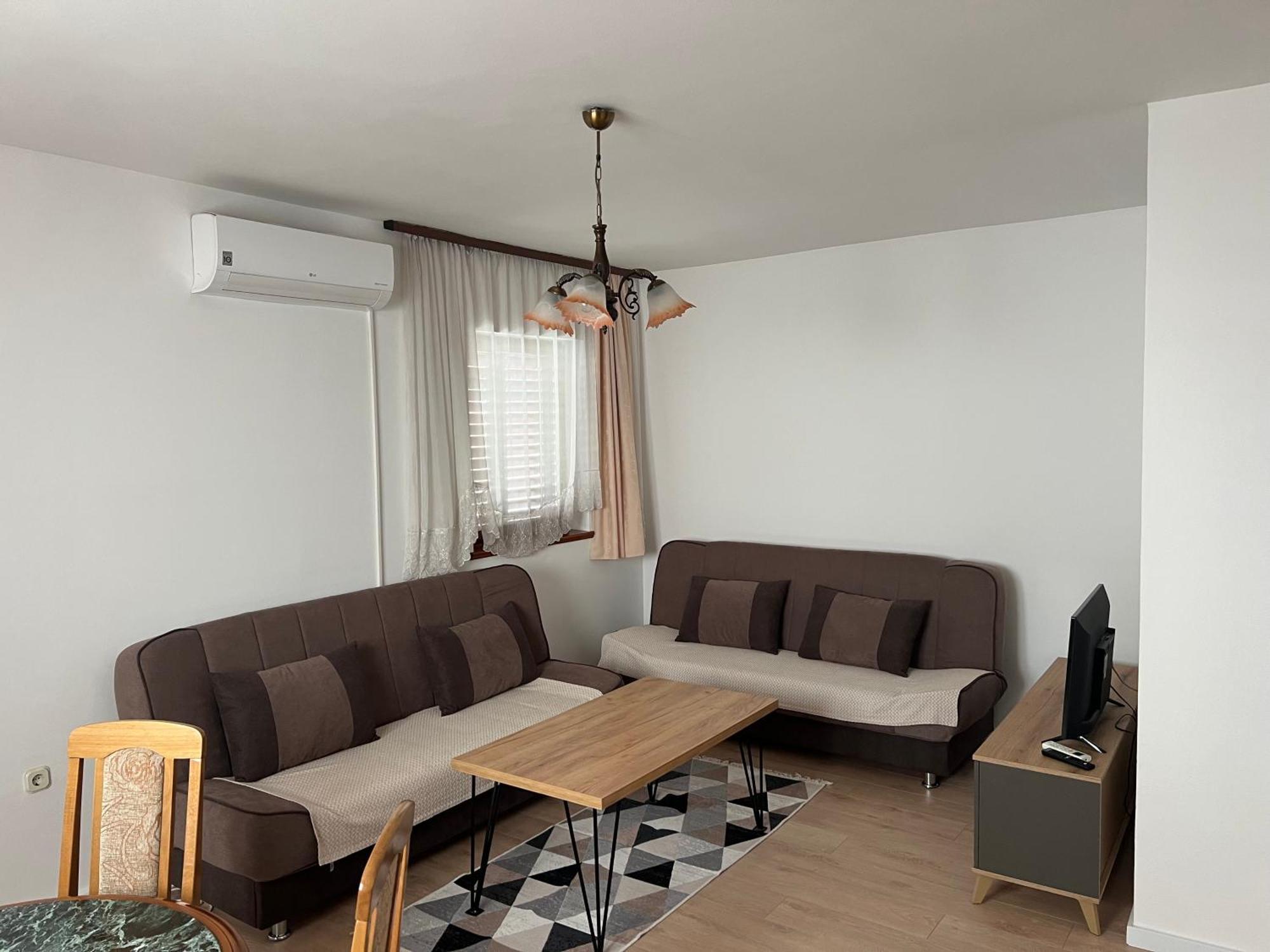 Cheap House Near The Center Of The City Mostar Esterno foto