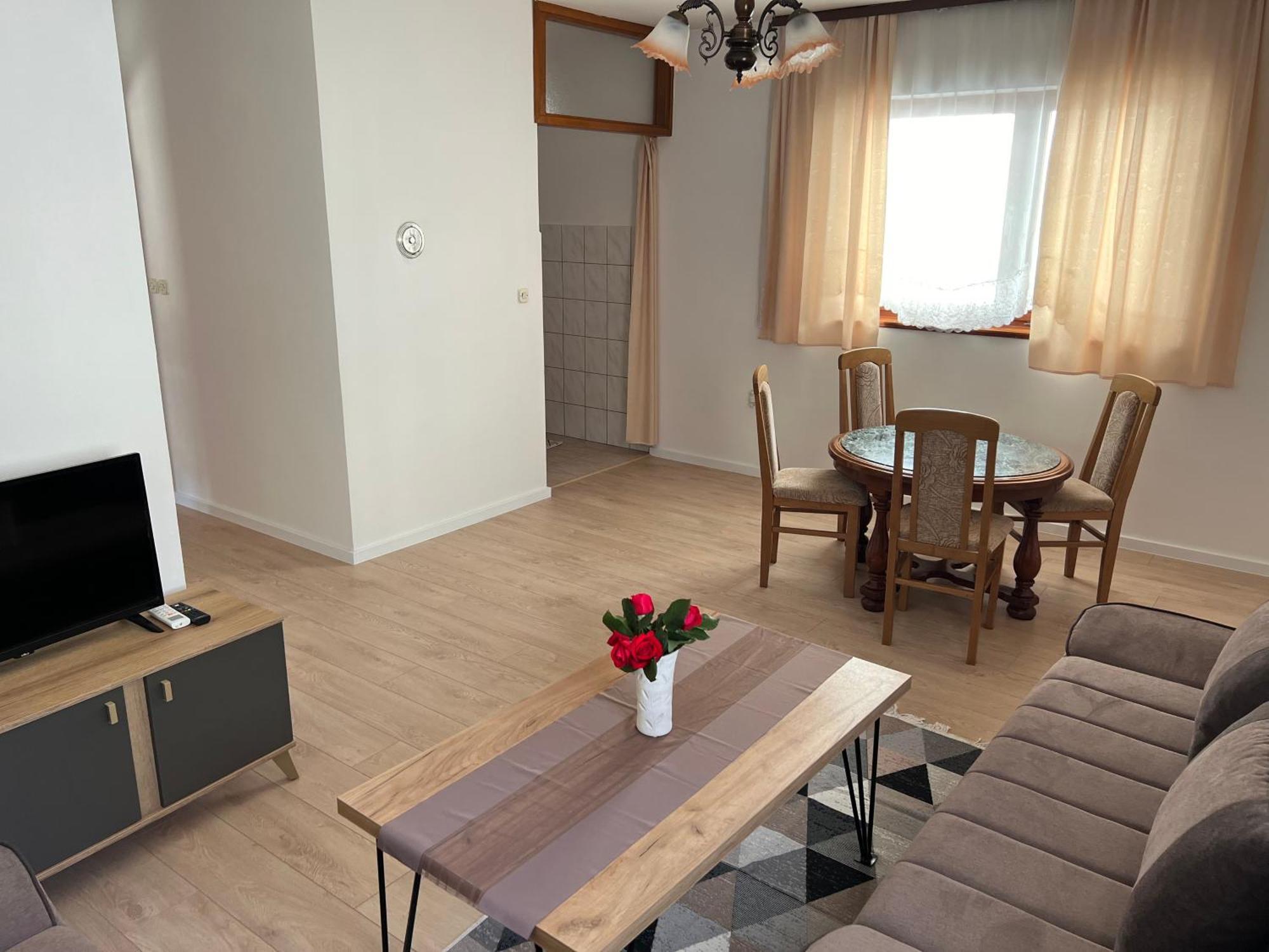 Cheap House Near The Center Of The City Mostar Esterno foto